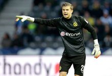 上海海港火力全开豪取三连胜（上海海港攻势如虹，连下三城）