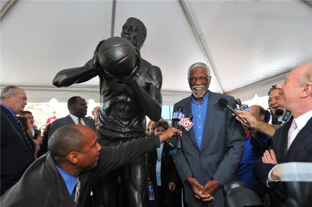 佛罗伦萨连续8场不胜，赛后哲科拿着扩音器与球迷沟通（佛罗伦萨陷入八场不胜，哲科赛后用扩音器与球迷对话）