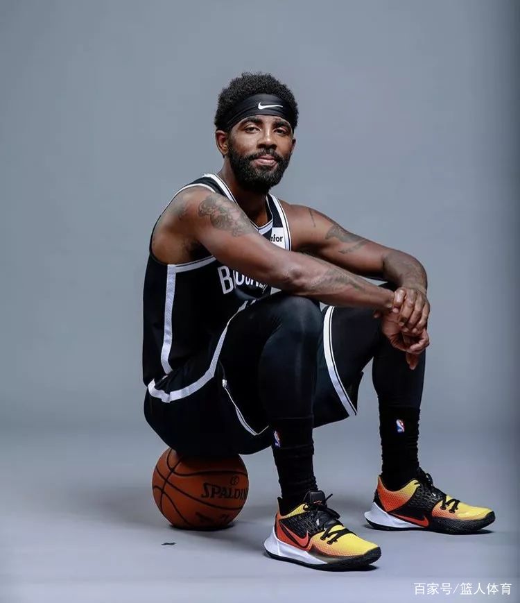 马竞vs圣吉罗斯联合：阿尔瓦雷斯搭档格列兹曼，小西蒙尼出战（马竞对阵圣吉罗斯联合：格列兹曼携手阿尔瓦雷斯，小西蒙尼登场）